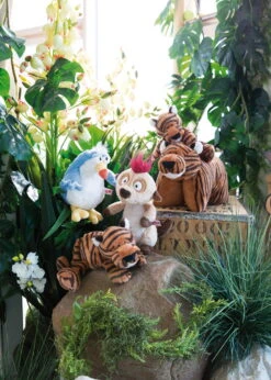 Nici 43908 Tiger Balikou Liegend Ca 20cm Wild Friends Plüsch -Nici 43893 02 43897 43909 43913 43902 Miieu 1464x2048