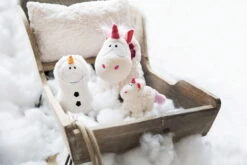 Nici 48164 Einhorn Theodor Im Schneeanzug Ca 32cm Plüsch Kuscheltier GREEN -Nici 48166 10 48163 48162 Milieu vorl 2048x1365 7