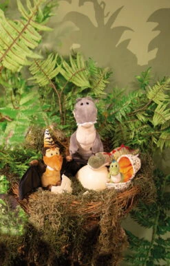 Nici 48814 Dinosaurier Fossily 35cm Liegend Plüsch Kuscheltier Dino GREEN -Nici 48808 14 48813 48811 48803 Milieu 1307x2048 2