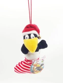 Nici 99670 Der Kleine Rabe Socke Weihnachtsstiefel Ca 15cm Plüsch Esslinger -Nici Nici 99670 Der kleine Rabe Socke Weihnachtsstiefel ca 15cm Pluesch esslinger 1 scaled